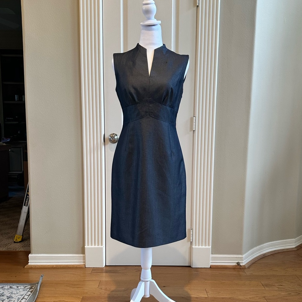 Antonio Melani Admiral Navy Blue Issa Sheath Sleeveless, V-neck Dress Sz 2